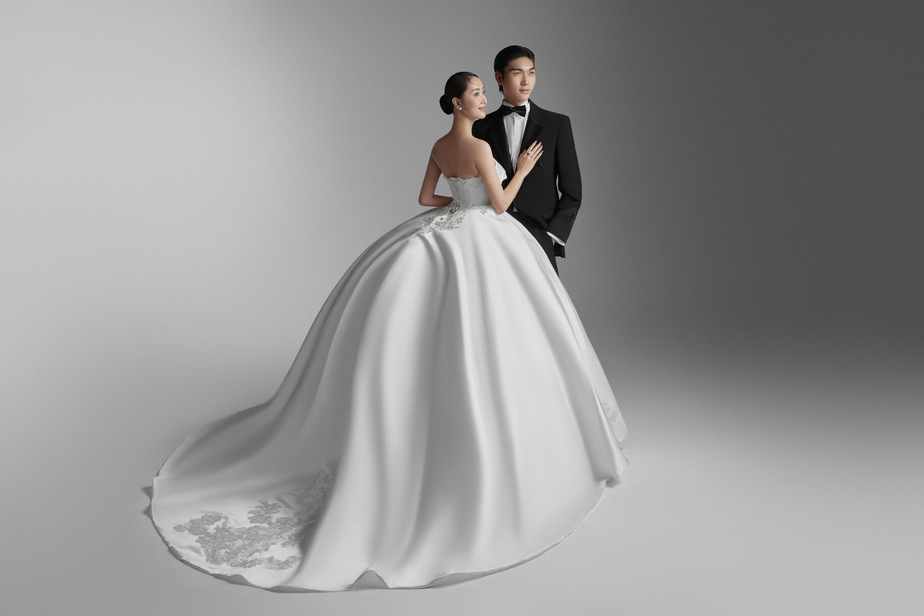 Váy cưới đơn giản chụp ảnh Studio