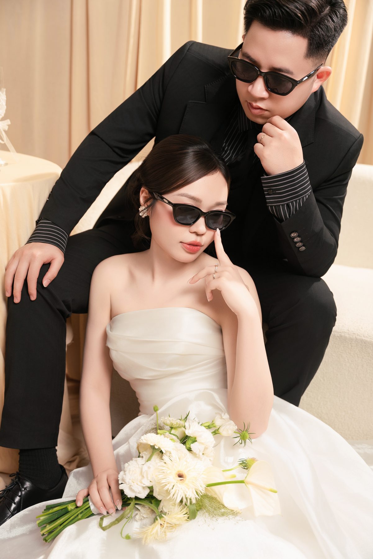 Chụp ảnh cưới là chuyện của hai người, cớ sao phải chọn ekip chụp ảnh kỹ như chọn bạn đời đến vậy?