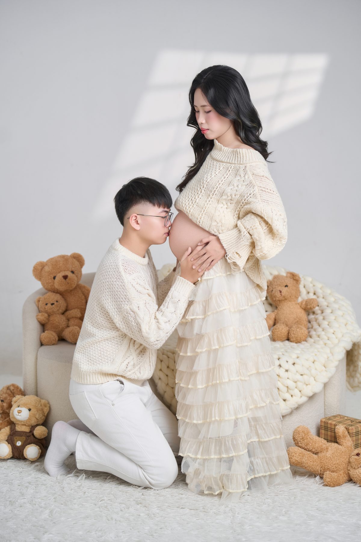 Kinh nghiệm chụp ảnh mẹ bầu đẹp, sáng tạo trong Studio