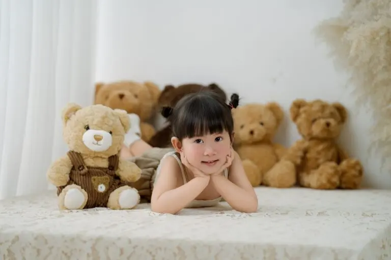 Bé Cát 3 tuổi