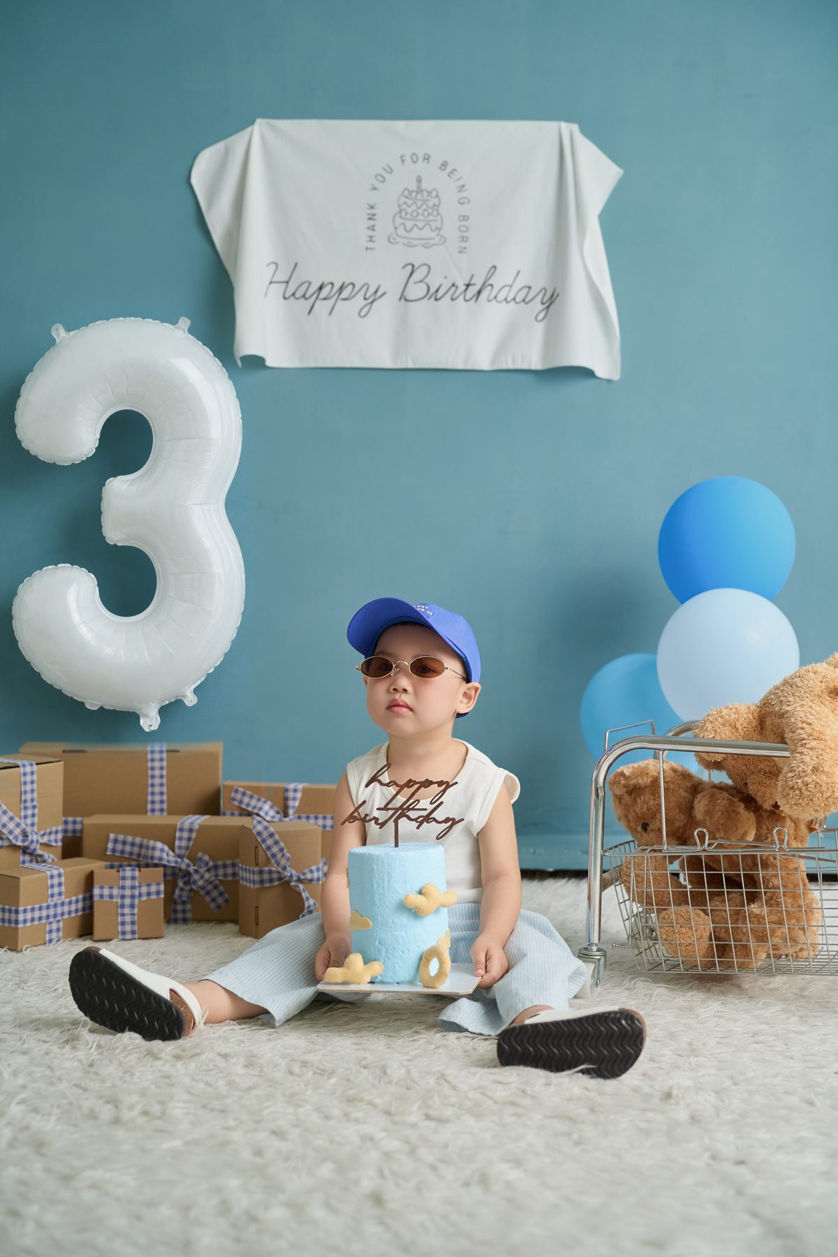 MÁCH BỐ MẸ KINH NGHIỆM LỰA CHỌN TRANG PHỤC CHỤP ẢNH CHO BÉ TRONG STUDIO