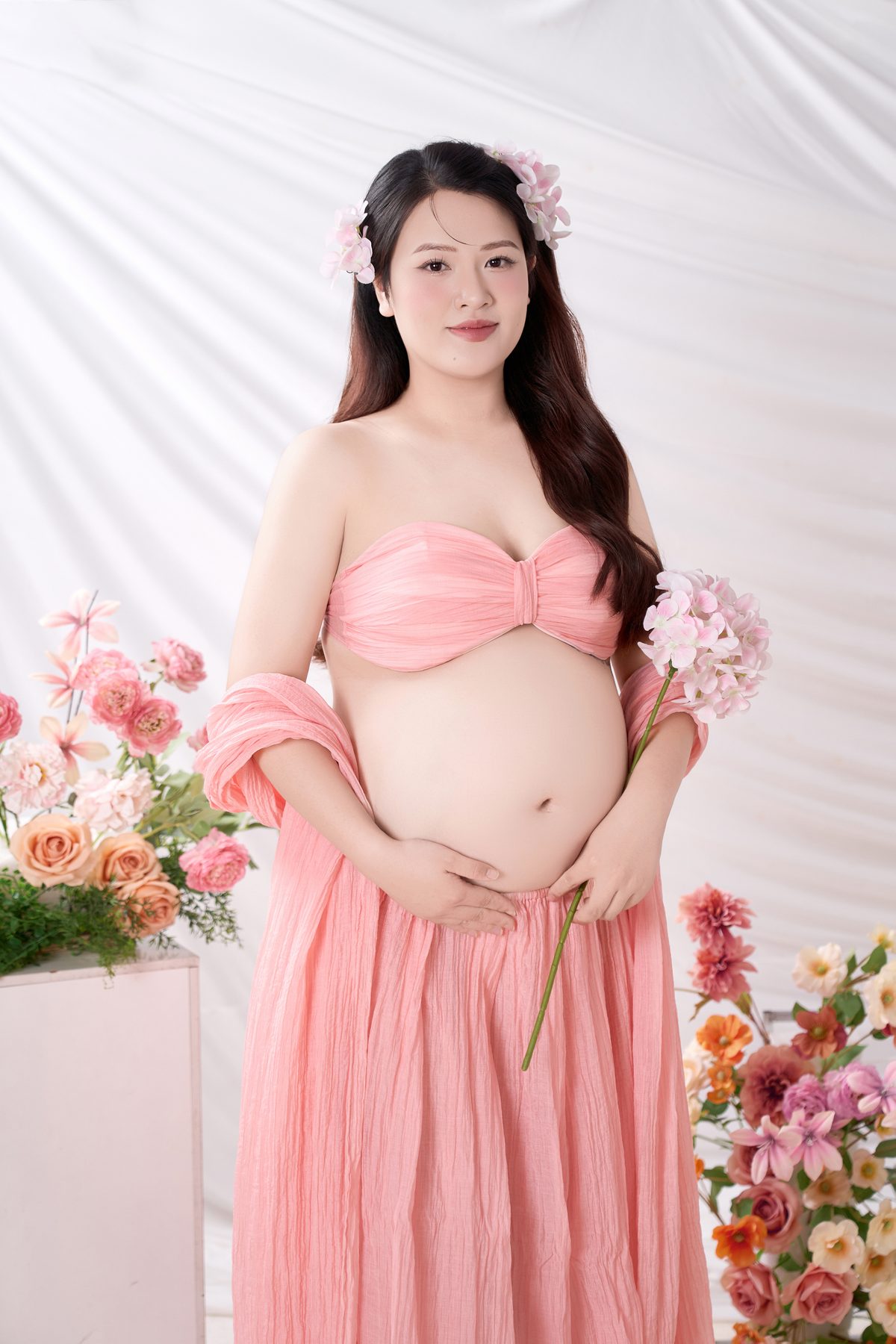Kinh nghiệm chụp ảnh mẹ bầu đẹp, sáng tạo trong Studio