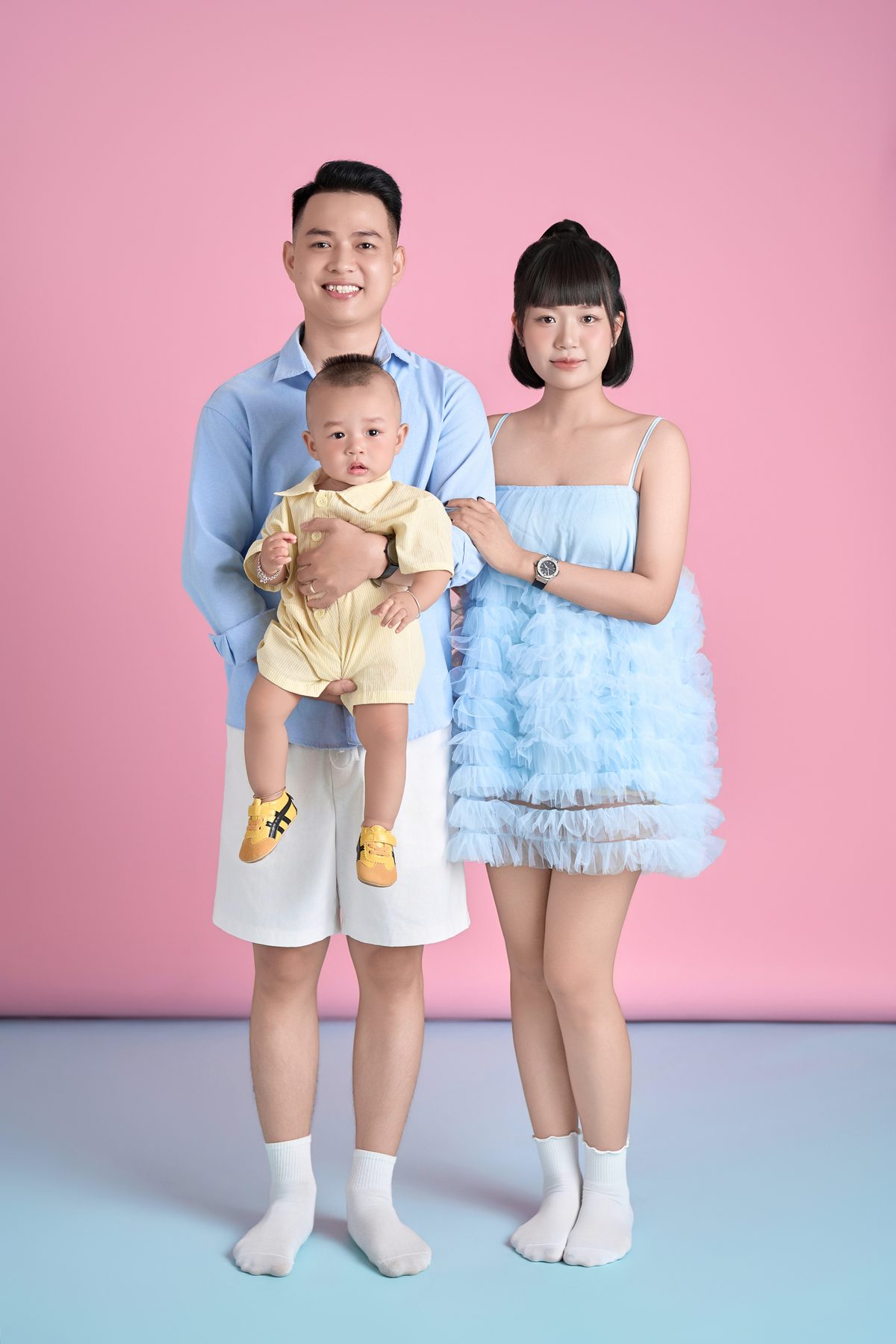 TOP 8 CÁCH TẠO DÁNG CHỤP ẢNH GIA ĐÌNH CHƯA BAO GIỜ LỖI THỜI